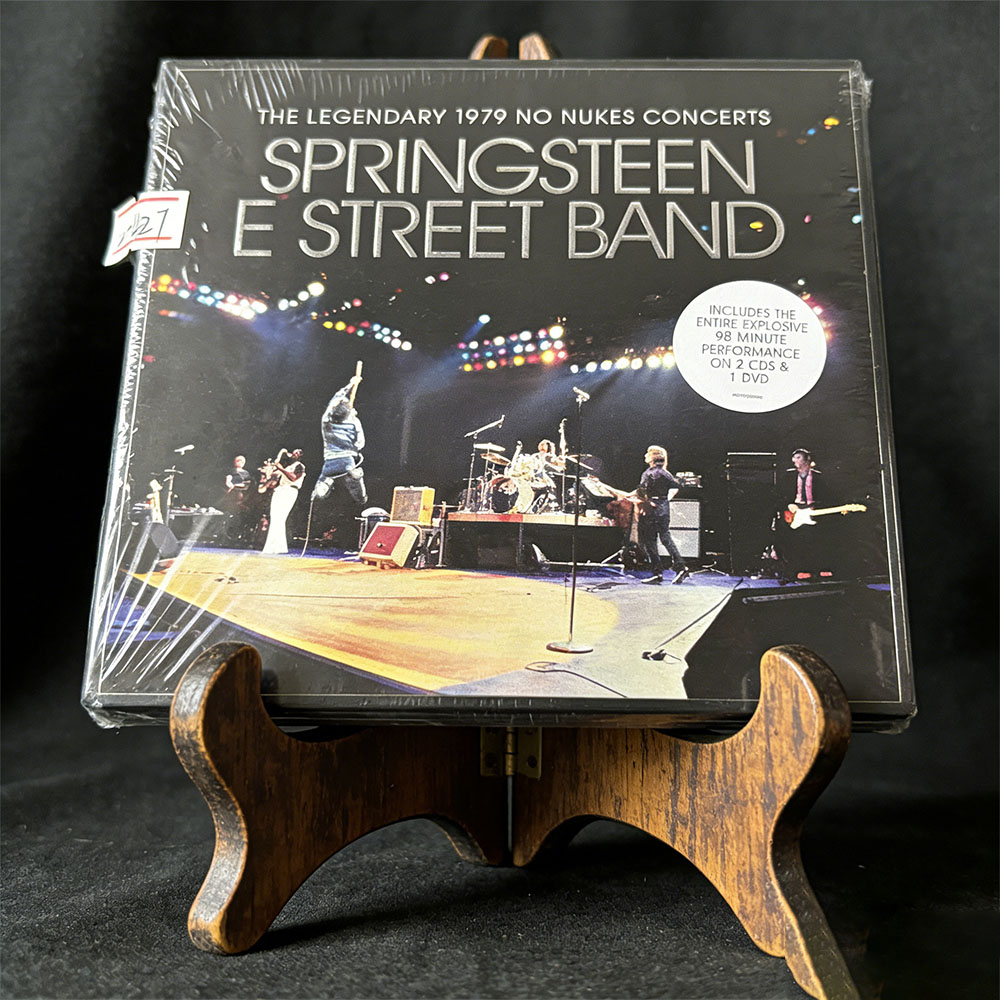 CD  This Is The Live Album Tit - Live Rock recension och pris